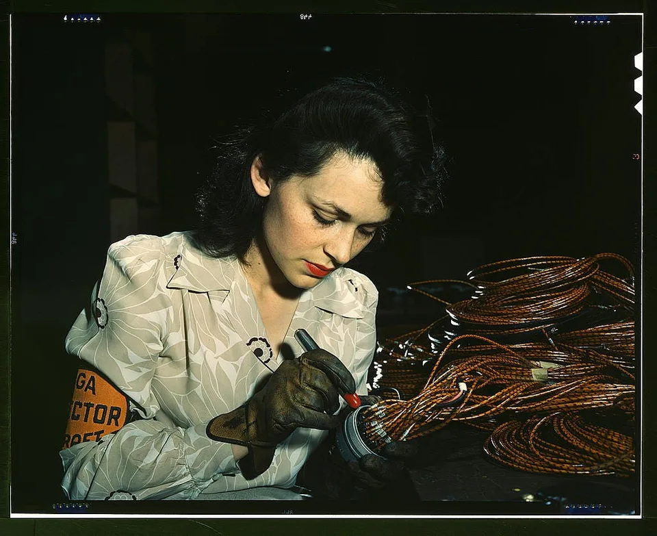 Aircraft worker Library of Congress